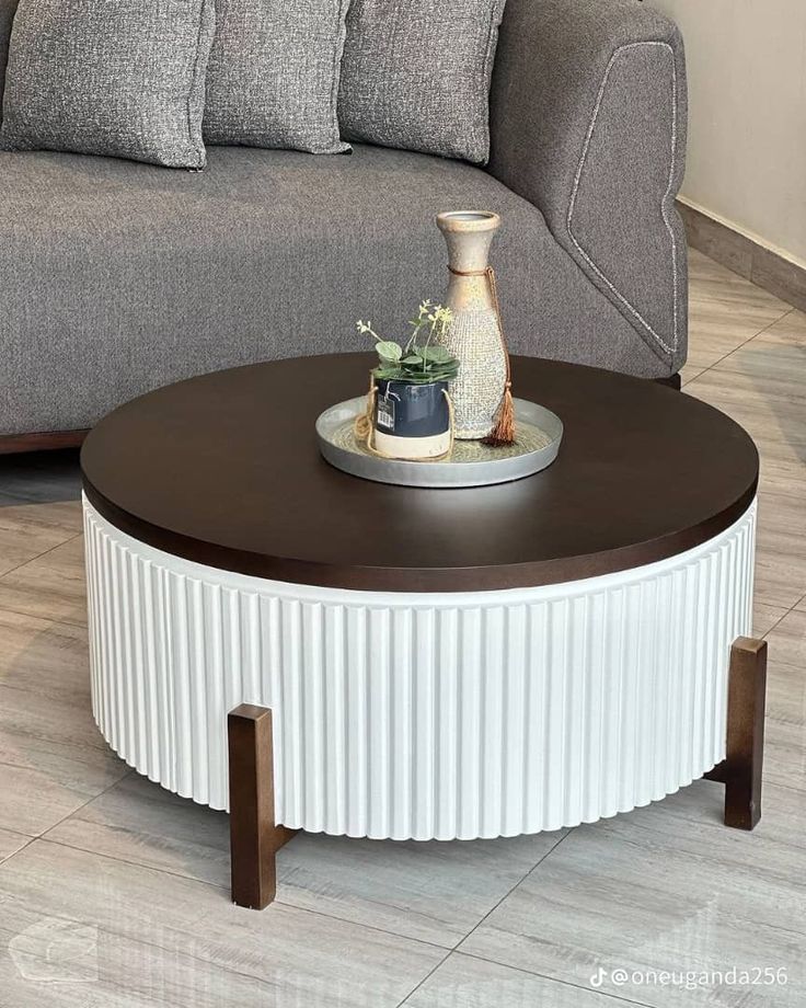 Round Coffee table 1